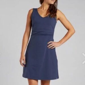 Title Nine Frances Blue v-neck Dress M